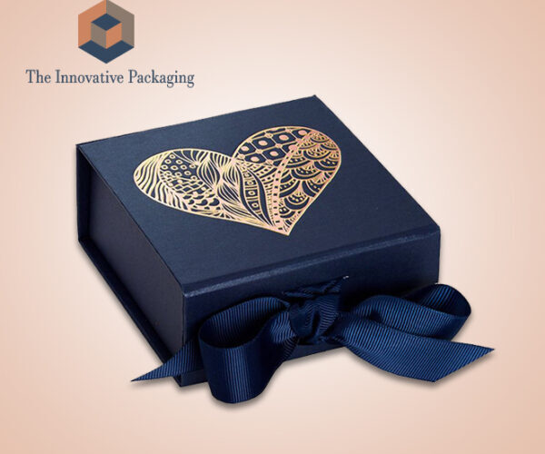 How does custom packaging enhance gifting experience?