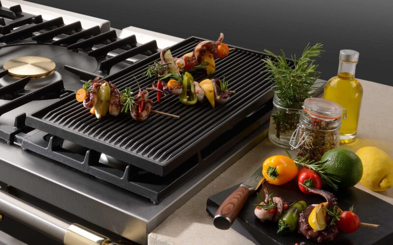 4 Top Reasons to Choose a Stove With A Griddle