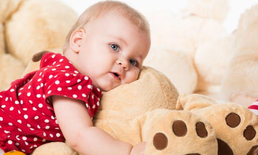 The Right Age for Kids to Play with a Soft Toy